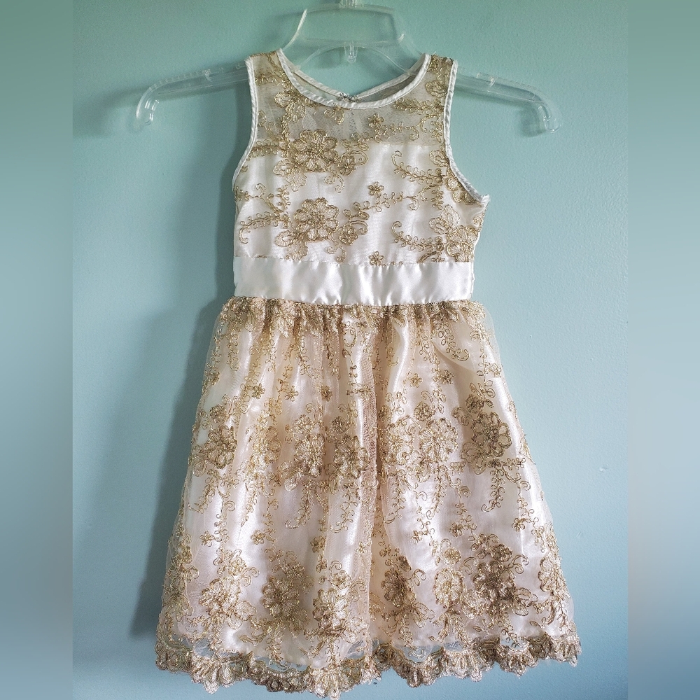 White and Gold Lace Sleeveless Party Dress for Girls